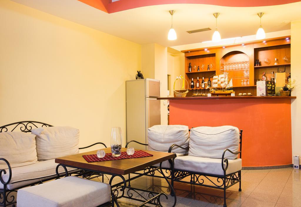 סקופיה Hotel Residence Inn מראה חיצוני תמונה