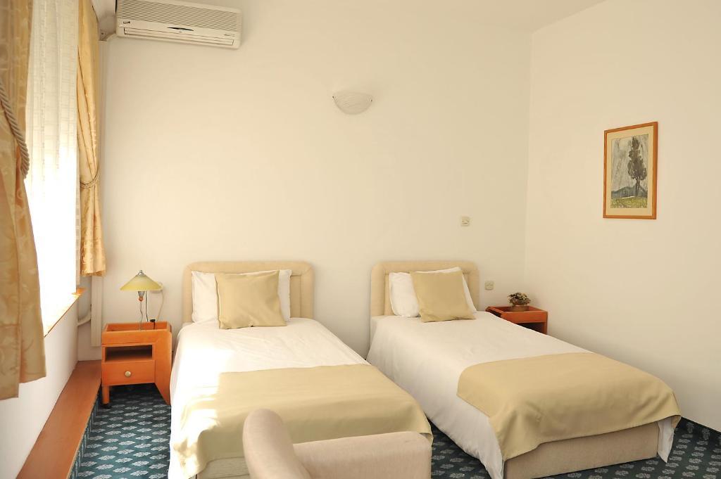סקופיה Hotel Residence Inn חדר תמונה