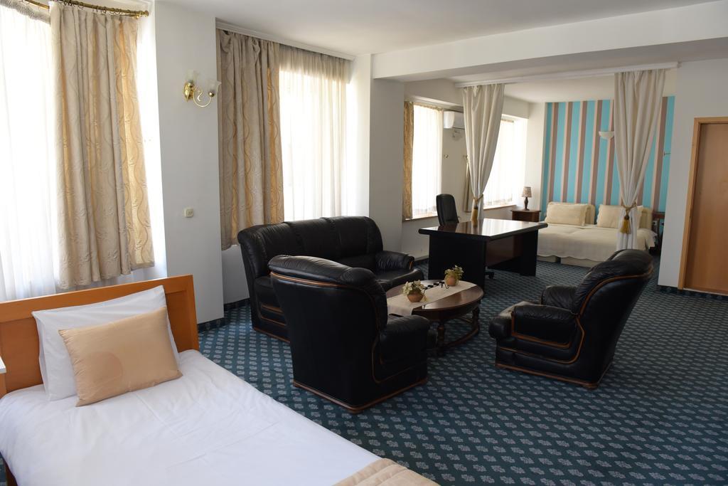 סקופיה Hotel Residence Inn מראה חיצוני תמונה