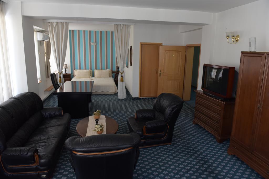 סקופיה Hotel Residence Inn מראה חיצוני תמונה