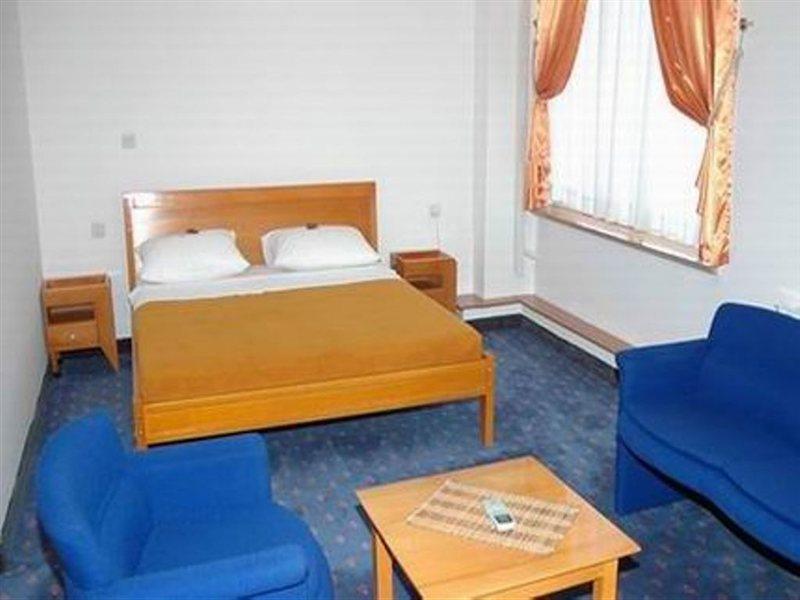 סקופיה Hotel Residence Inn מראה חיצוני תמונה